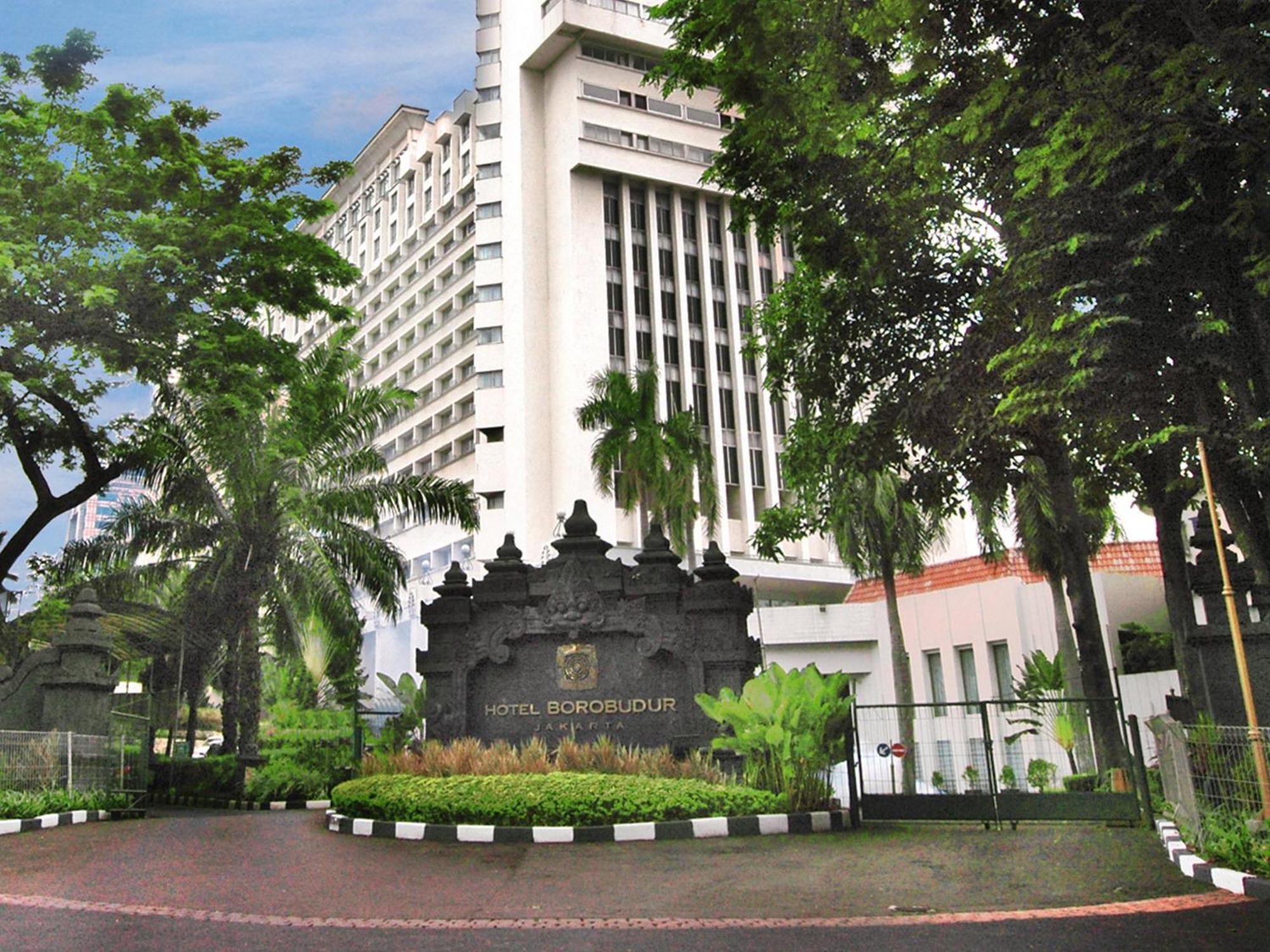 Hotel Borobudur Jakarta Exterior photo